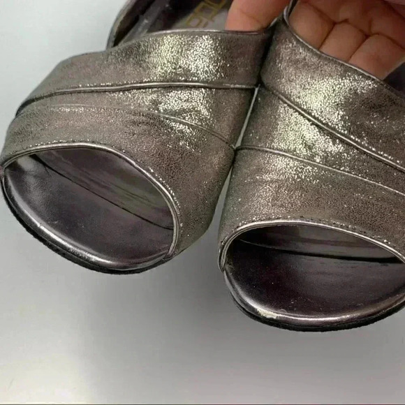 Moda spana heels size 8.5 pewter metallic Dorsay peep toe formal vintage Y2k - Picture 9 of 12